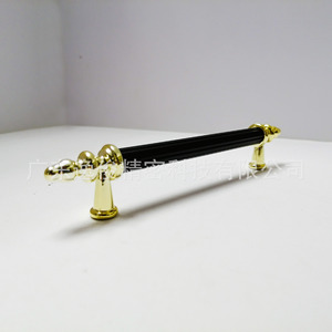Tirador de aluminio para armario, color negro y dorado, diseño contemporáneo, tirador duradero para gabinete - Product Image 1