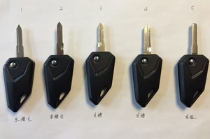 Coque de clé de <span class=keywords><strong>moto</strong></span> couteau de poche pliant pour Honda Chave Canivete Oca Para <span class=keywords><strong>Moto</strong></span> Kawasaki <span class=keywords><strong>Yamaha</strong></span> Suzuki rebondissant automatique - Product Image 4