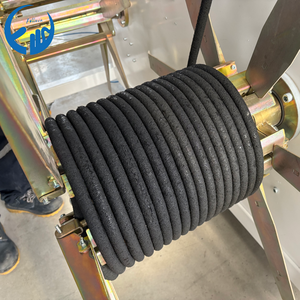 Ligne de production de tuyaux souples en caoutchouc noir pour l'irrigation <span class=keywords><strong>goutte</strong></span> à <span class=keywords><strong>goutte</strong></span> automatique des jardins, machine extrudeuse de tuyaux d'irrigation par fuite d'<span class=keywords><strong>eau</strong></span> - Product Image 1