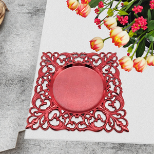 <span class=keywords><strong>Assiette</strong></span> de présentation carrée en plastique PP ajourée et colorée à la main, 12 pouces, rouge, motif végétal classique, pour mariage et événements, style européen - Product Image 3