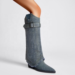 Botas vaqueras de mezclilla de tacón grueso con cuña y hebilla para mujer, talla grande 46, estilo western, hasta la rodilla - Product Image 3