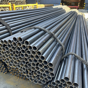 ราคาโรงงาน ท่อเหล็กคาร์บอนสีดำ ASTM A106 A53 มาตรฐาน API รุ่น Q235 รีดร้อน ทรงกลม เชื่อม LSAW <span class=keywords><strong>ERU</strong></span> ท่อเหล็ก 5.8ม. 6ม. 12ม. - Product Image 1