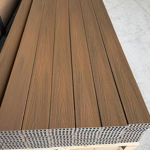 Pannelli Compositi in Legno WPC di Alta Qualità, Resistenti all'Usura, Coestrusi per Piscine, Impermeabili per Patio e Terrazze Esterne - Product Image 1