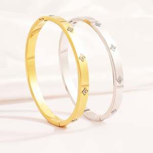 Brazalete de Acero Inoxidable con Circonitas, Estilo Moderno, Alta Calidad, Resistente al Agua, Brazalete de Titanio - Product Image 5