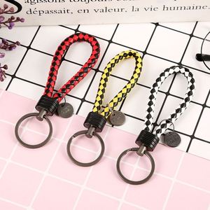 Porte-clés créatif fait main en acier tungstène tressé avec cordon en cuir, pendentif de voiture pour femme, modèle cadeau - Product Image 4