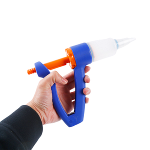 <span class=keywords><strong>60</strong></span> <span class=keywords><strong>ML</strong></span> Distributeur vétérinaire continu Pistolet de dosage continu pour animaux Seringues d'alimentation médicale - Product Image 1