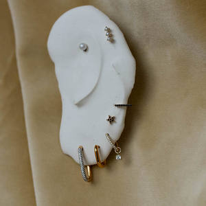 2025ใหม่แฟชั่นคุณภาพสูงจากโรงงานขายส่ง925มินิมอลลิสเตอร์ลิงเงิน14K ต่างหูห่วงทอง - Product Image 4