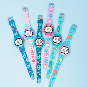 Montre numérique sportive pour enfants, étanche, à impression de dessins animés, vente en gros d'usine Mingrui en Chine - Product Image 6