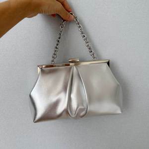 OEM pochette à cadre plissé en cuir souple de créateur <span class=keywords><strong>sac</strong></span> à main sacs à bandoulière pour femmes <span class=keywords><strong>sac</strong></span> à bandoulière populaire pour les filles - Product Image 5