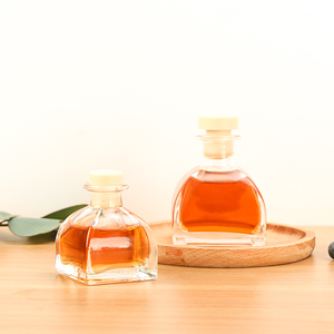 Contenedor de <span class=keywords><strong>bebida</strong></span> alcohólica de licor de brandy vacío más nuevo <span class=keywords><strong>Pisco</strong></span> 50/100ml botella de Vodka de vino de vidrio cuadrado arqueado con tapón de corcho - Product Image 5