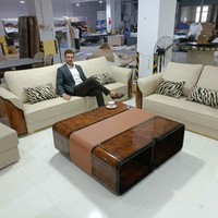 Ensemble de canapés en cuir de luxe pour salon, design italien moderne, idéal pour villa de luxe, mobilier complet pour la maison