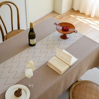 Nappe en polyester tricoté simple, personnalisable en taille et couleur, classique, durable et imperméable pour hôtels, banquets et événements (vente en gros)