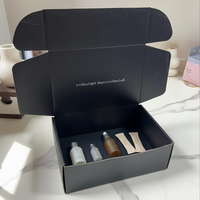 Cajas de Cartón Kraft de Lujo Modernas con Color Personalizado, Hechas con Materiales Reciclados, Empaque con Logotipo Personalizado para Ropa