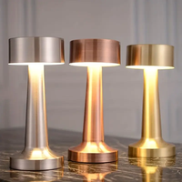 Étanche Intérieur Rechargeable Dimmable Bureau À Domicile Usb Sans Fil De Charge RGB Led Tactile Lumière Extérieure Portable Lampe De Table