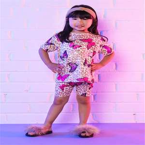 Collection Été 2022 : Ensemble Bébé Imprimé Papillon et Léopard – Tenue Moto Courte Douce et Adorable pour Enfants – Vêtements de Boutique pour Bébés - Product Image 3