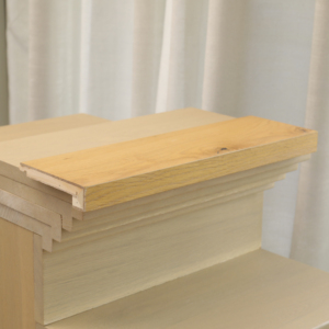 Gradino per Scala in Legno Massello di Acacia/Rovere, Tradizionale, Ecologico, Durevole, Balaustra Interna Elegante per Villa, Soggiorno, Appartamento - Product Image 1