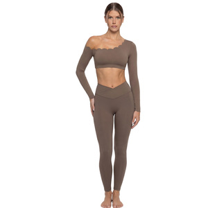 <span class=keywords><strong>Completo</strong></span> Yoga in Pizzo Solido per <span class=keywords><strong>Donna</strong></span>, Manica Lunga, Leggings Sportivi con Fascia Incrociata, Tuta da Allenamento per Pilates e <span class=keywords><strong>Palestra</strong></span> - Product Image 1