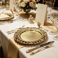 Assiettes de présentation en plastique ajourées haut de gamme de 13 pouces, personnalisables, modernes, luxueuses et réutilisables pour dîners, mariages et événements