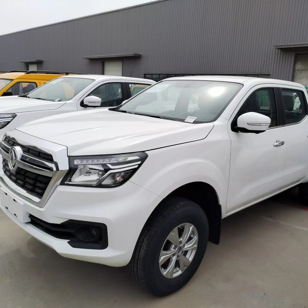 Dongfeng Gloednieuw 2023 Jaar 4X2 2wd 4wd Pick-Up Truck Te Koop