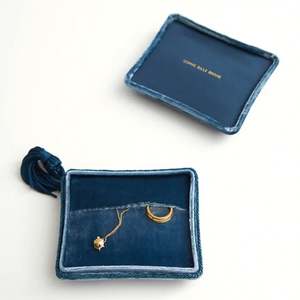 Joyero Led con Adorno Dorado para Collar Weimei Clásico Pintado - Product Image 2