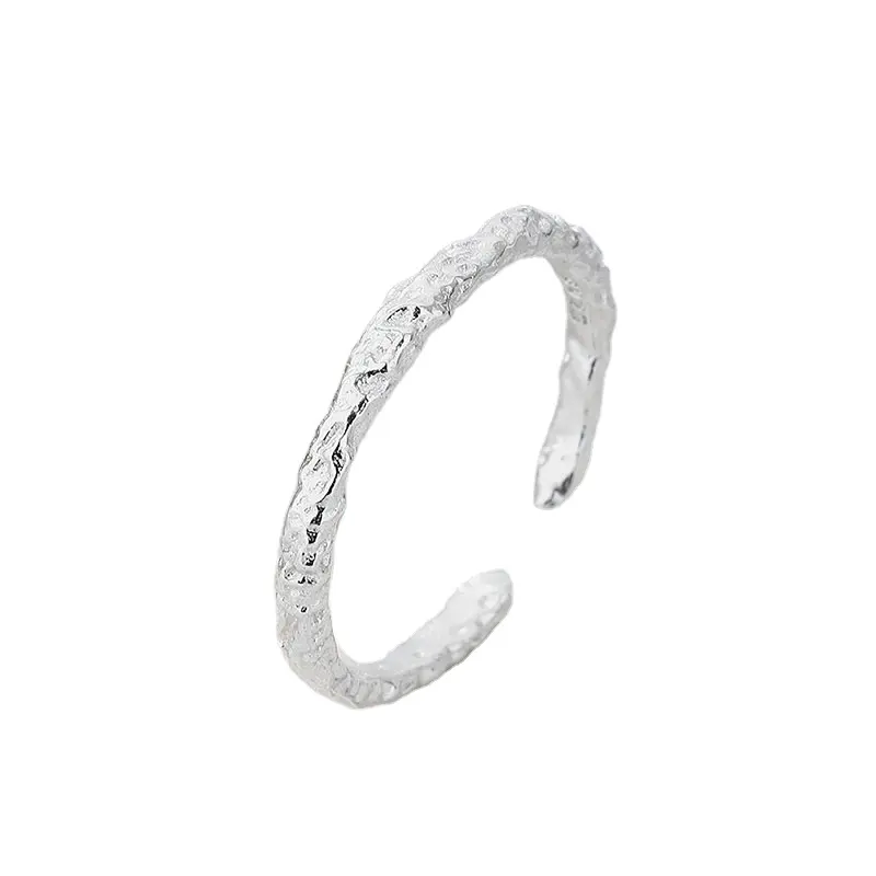 Modische Zinnfolie mit einer einfachen Textur 925 Sterling-Silber verstellbarer Ring Hip-Hop Trendsetter