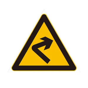 Özel tasarım galvanizli çelik yansıtıcı sokak park yol kılavuzu işaretleri güvenlik üçgen trafik işareti uyarı işareti kurulu