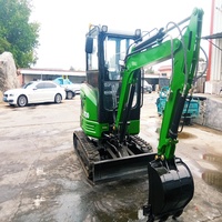 Mini-excavatrice sur chenilles de 3 tonnes, conception légère pour un transport facile via une petite remorque de camion, moment de charge élevé