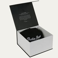 En gros Logo Personnalisé Taille Magnétique Casquette De Baseball Boîte Cadeau Papier Emballage Mat Laminage Gaufrage pour Bec De Canard Cap Éponge