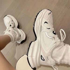 <span class=keywords><strong>Scarpe</strong></span> bianche da <span class=keywords><strong>basket</strong></span> con stile sportivo da ragazza per studenti universitari all'aperto - Product Image 4