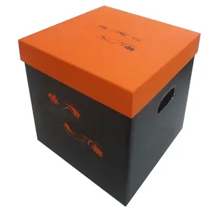 Grand carton de rangement pour whisky Hennessy 750 ml avec poignée découpée, boîte cadeau pliable avec couvercle et base, pelliculage mat, recyclable - Product Image 1
