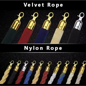 Poteaux <span class=keywords><strong>de</strong></span> bienvenue en acier inoxydable à surface plane avec barrières <span class=keywords><strong>de</strong></span> gestion des files d'attente revêtues <span class=keywords><strong>de</strong></span> titane, idéaux pour les espaces publics commerciaux - Product Image 3