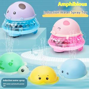 Jouet de douche de bain d'eau de cochon de petit canard <span class=keywords><strong>jaune</strong></span> transfrontalier détection électrique balle de pulvérisation d'eau en plastique pour enfants jouer jouets de bain - Product Image 1