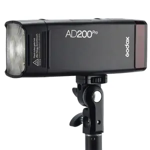 Godox AD200Pro Lampu Kilat Luar Ruangan, Lampu Kilat Luar Ruangan TTL 2.4G 1/8000 HSS 0.01-1.8S Daur Ulang 200Ws Pocket Flash AD200 Pro dengan Baterai 2900MAh