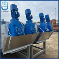 Slibontwateringsapparatuur Multi-Disc Schroefpers SS304 voor de behandeling van eetbare olie en fruit-sap afvalwater