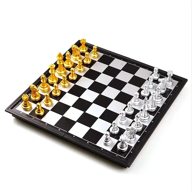 ימי הביניים מתקפל קלאסי שחמט סט עם לוח שחמט 32 חתיכות זהב כסף מגנטי שחמט נייד נסיעות משחקים למבוגרים ילד צעצוע