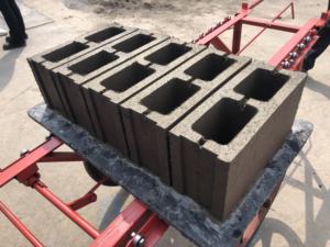 Máquina Semiautomática para Fabricar Bloques de Hormigón QT 4-24, Máquina de Construcción de Bloques Huecos con Presión Hidráulica, Motor Principal - Product Image 5