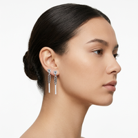 Boucles d'oreilles pendantes tendance minimalistes et élégantes en argent sterling 925 plaqué or 18 carats avec chaîne, clous d'oreilles pendantes en zircon cubique pour femme