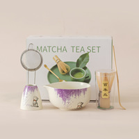 Ensemble de thé Matcha 5 pièces : Bol à Matcha en céramique avec bec verseur, Fouet en bambou Chasen 100 brins, Support pour fouet, Cuillère, Tamis, Motif Glycine