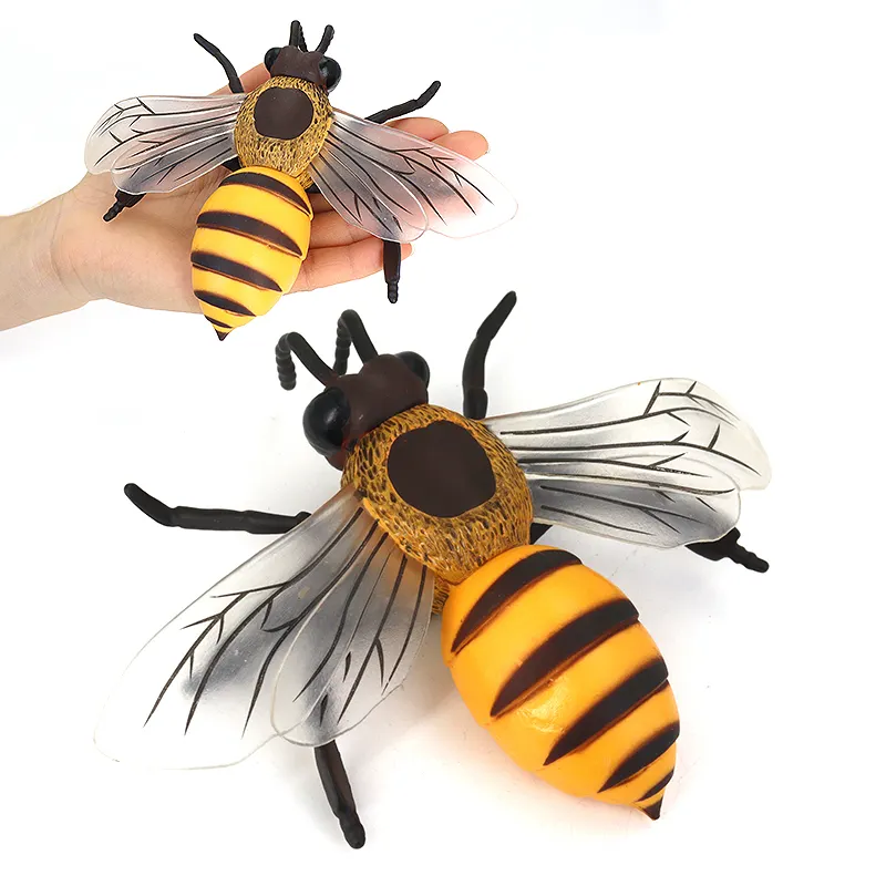 Spot goods wholesale Insect model Bee toy Cute PVC solid insect model simulation Bee toy Hornet Hornet Superlarge bee