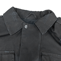 Veste en toile noire personnalisée pour homme avec patchs, bords effilochés, poches à rabat, fermeture à boutons-pression, coupe oversize, marque privée