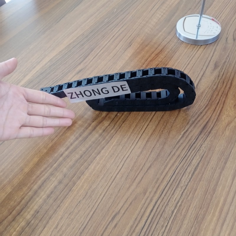 Прямая поставка с завода, низкая цена, пластиковый кабельный носитель 25*50