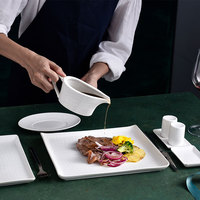 Services de vaisselle de luxe en porcelaine fine pour mariages et banquets, personnalisables pour les hôtels des Émirats arabes unis