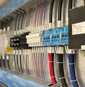 PLC <strong>Bi40</strong> <strong>CP80</strong> <strong>VP4X2</strong> H1141 Inductive Sensor - Product Image 6