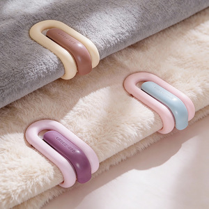 Quilt Holder 4 Inch Anti Slip Needle Free Quilt Clip For Bedding Cover - Product Image 2
