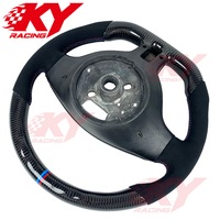 Volant de voiture sport en fibre de carbone avec poignées en daim personnalisées pour BMW E46 E39 M3 E90 E87 E91 M5 E92 E63 E60 E30 E70 X1 X3 M2 G30