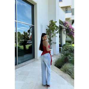 Chemisier brodé rose rouge avec détail froncé pour femme, style western, disponible en tailles XL à 4XL, en popeline de soie et coton tricoté, idéal printemps-automne pour le bureau - Product Image 1