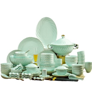 Grand ensemble de vaisselle en porcelaine blanche de Jingdezhen, comprenant des bols et des assiettes en porcelaine osseuse, idéal pour cadeau, vente en gros. - Product Image 5