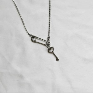 Collier à chaîne de clavicule à la mode avec pendentif étoile pour unisexe, design simple, bijoux en métal plaqué - Product Image 4
