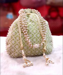 Bolso bordado de Potli para niñas Bolso elegante de Potli Ropa cultural tradicional india de Potli Rajasthan para niñas - Product Image 4