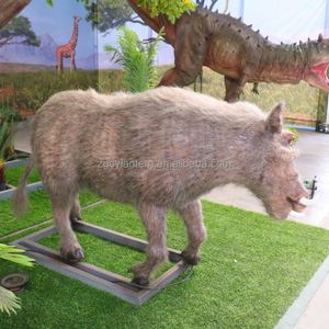 Truie-gourde animatronique ultra-réaliste et personnalisable avec une variété d'actions, pour une ambiance de savane africaine dans votre espace. - Product Image 4
